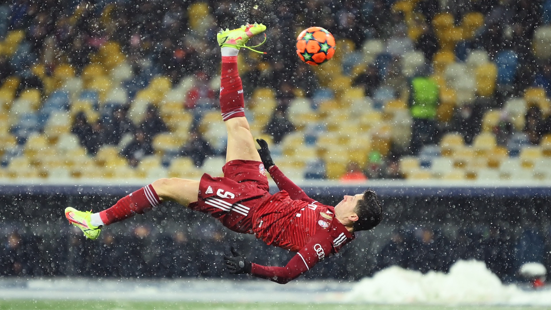Ballon d'Or Messi, Ronaldo, Lewandowski, Benzema? Examining the