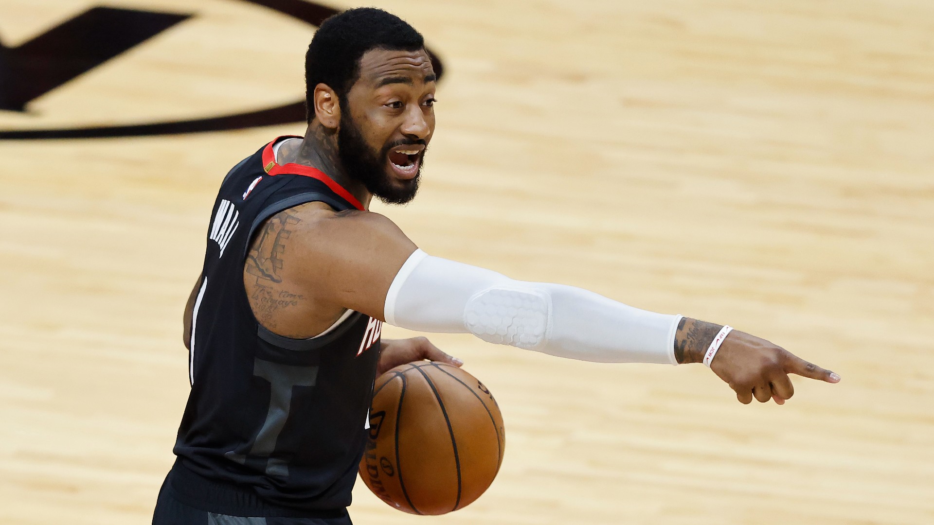 Rockets' Wall opts in for $47m for 2022-23 Rockets' Wall opts in for $47m for 2022-23