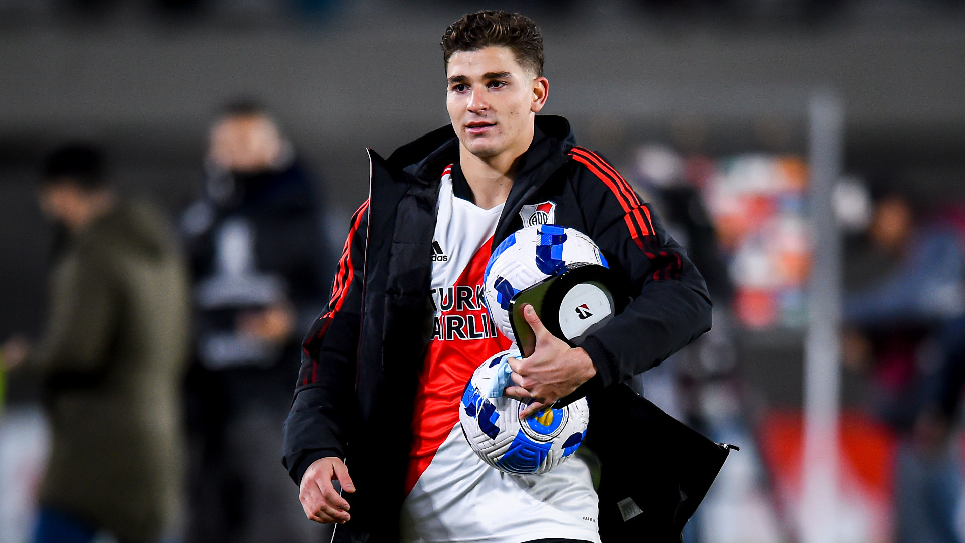 Alvarez bags six for River, Colo Colo eliminated from Copa Libertadores