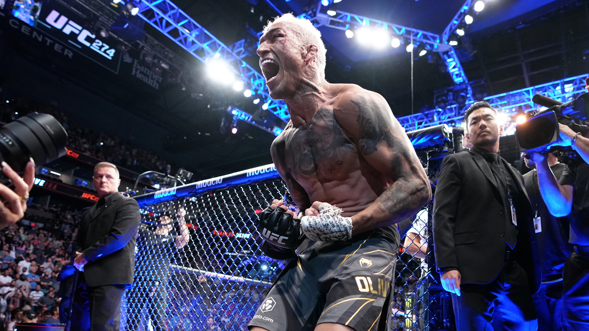 UFC 274: Oliveira denies Gaethje vacant lightweight title UFC 274: Oliveira denies Gaethje vacant lightweight title