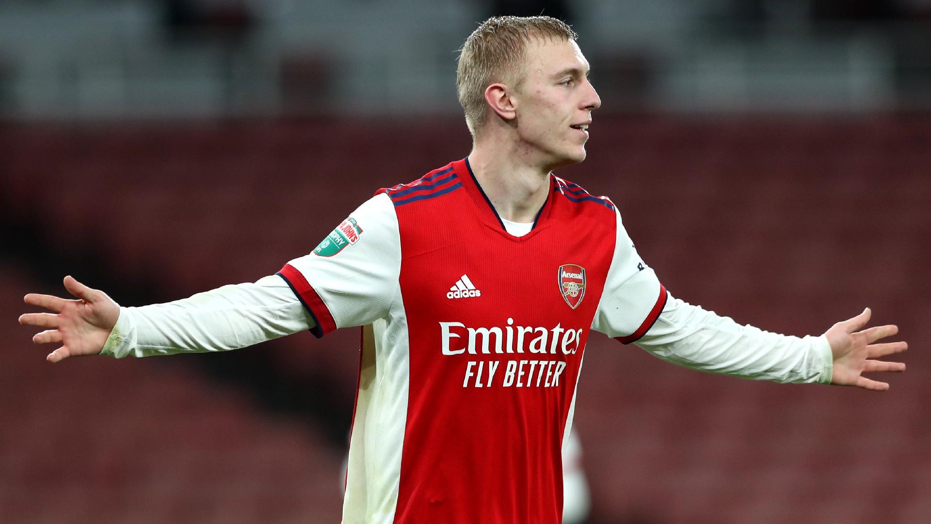 Former Arsenal forward passes medical ahead of €15m with the Gunners set to benefit from sell-on percentage 3 Former Arsenal forward