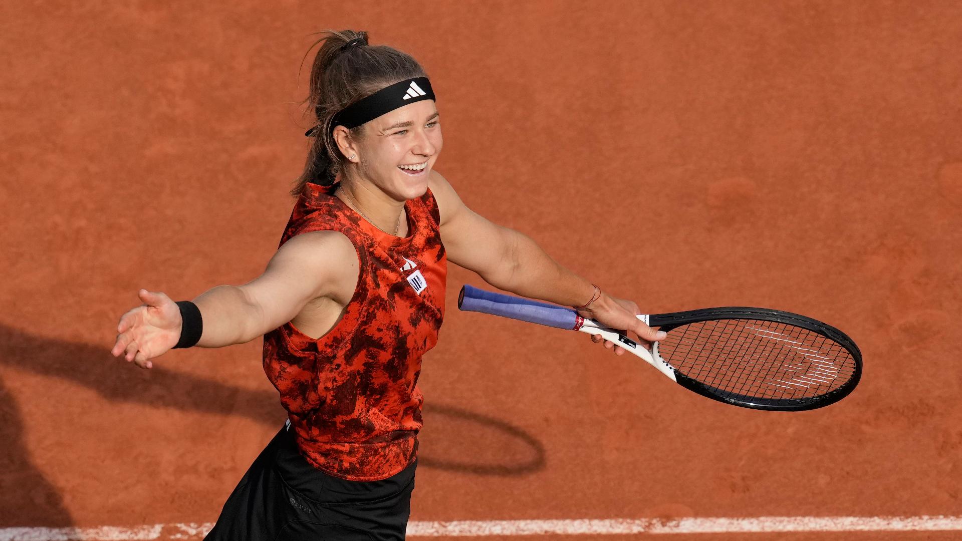 Muchova stuns Sabalenka to set up final showdown with Swiatek | Stadium