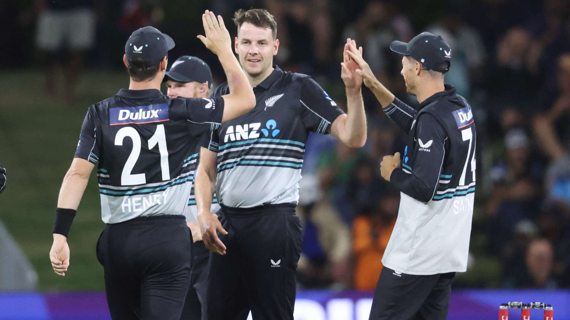 New Zealand captain Santner hails Duffy after win over Sri Lanka