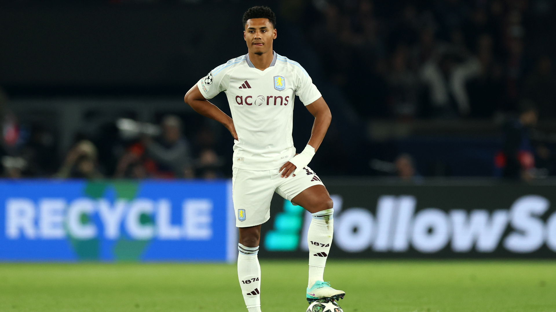 Watkins not content with Villa role as Emery talks up Rashford partnership