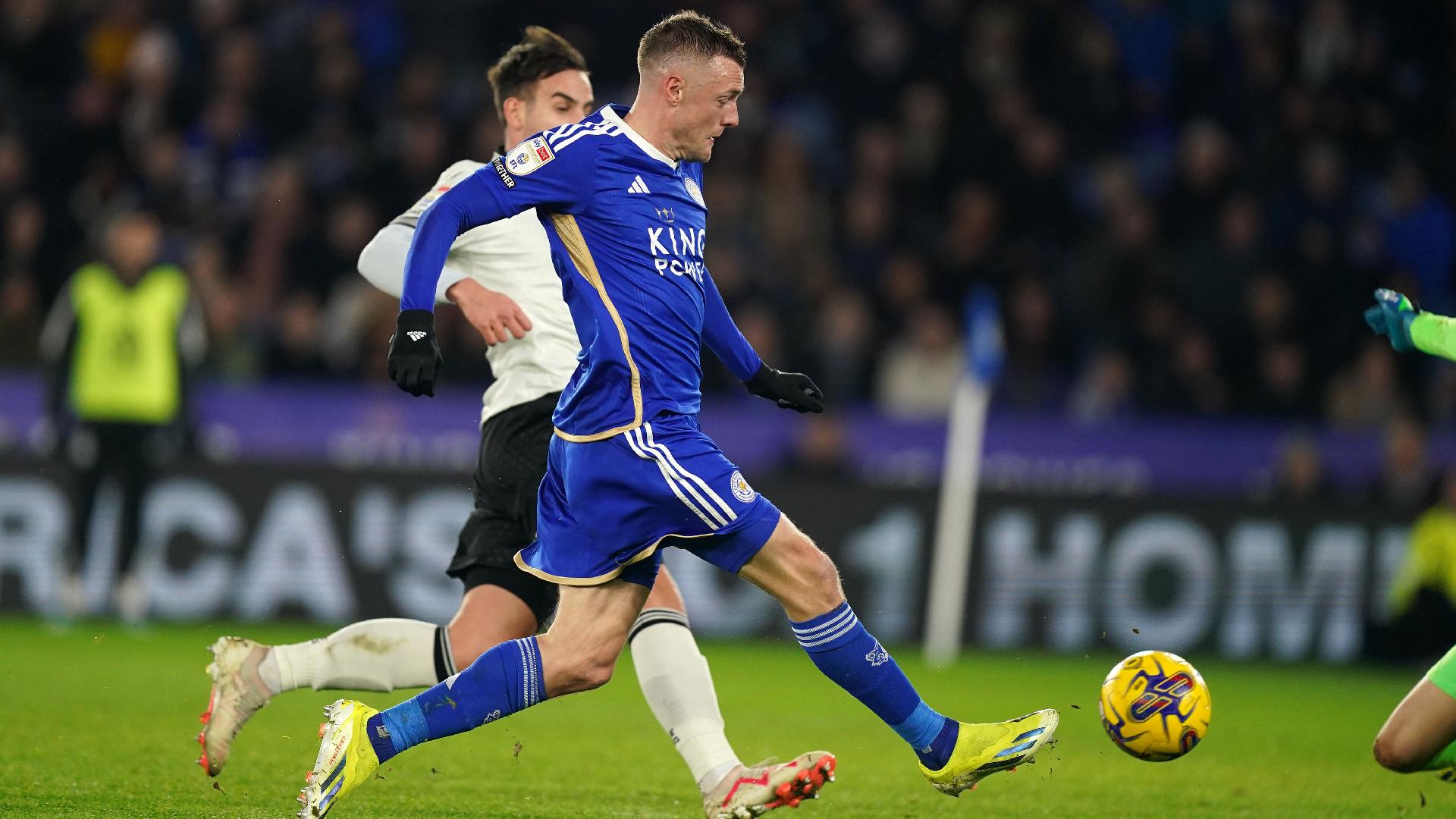 Jamie Vardy menyerlah ketika Leicester atasi kelab zaman kanak-kanaknya